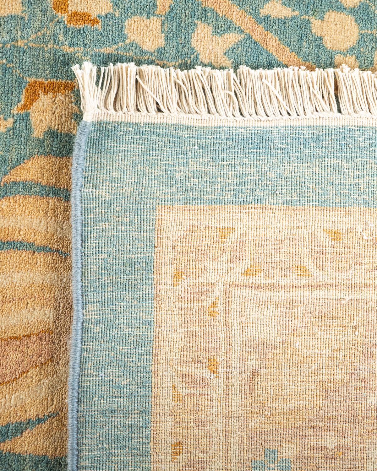 Handgeknüpfter orientalischer Mogul-Teppich in Hellblau, Unikat (21. Jahrhundert und zeitgenössisch) im Angebot