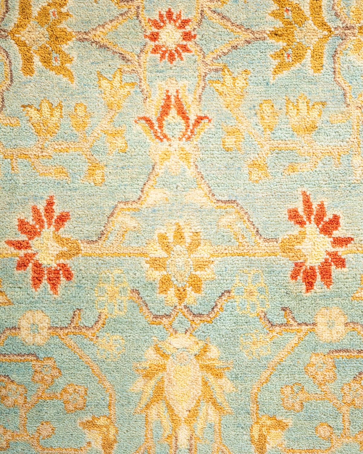 Handgeknüpfter orientalischer Mogul-Teppich in Hellblau, Unikat (Pakistanisch) im Angebot