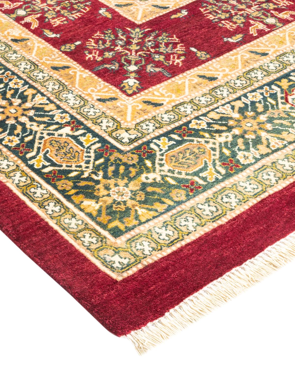 Avec leurs palettes discrètes et leurs motifs en relief, les tapis de la collection Mogul apporteront une sophistication intemporelle à toutes les pièces. Influencés par un éventail de motifs turcs, indiens et persans, les artisans qui tissent à la