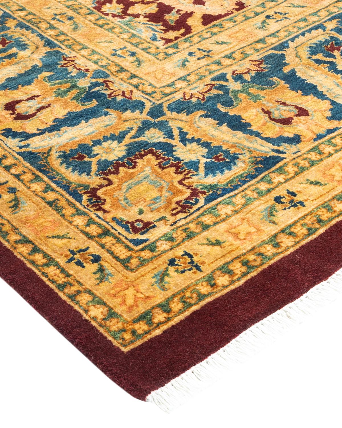Las alfombras de la colección Mogul, con sus colores discretos y sus diseños en toda la superficie, aportarán una sofisticación atemporal a cualquier habitación. Influenciadas por un espectro de diseños turcos, indios y persas, los artesanos que