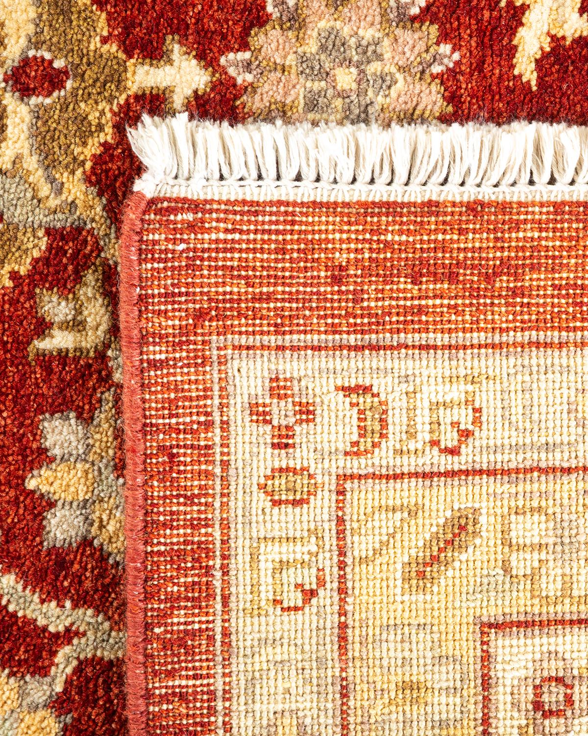 Handgeknüpfter orientalischer Mogul-Roter Teppich, Unikat (21. Jahrhundert und zeitgenössisch) im Angebot