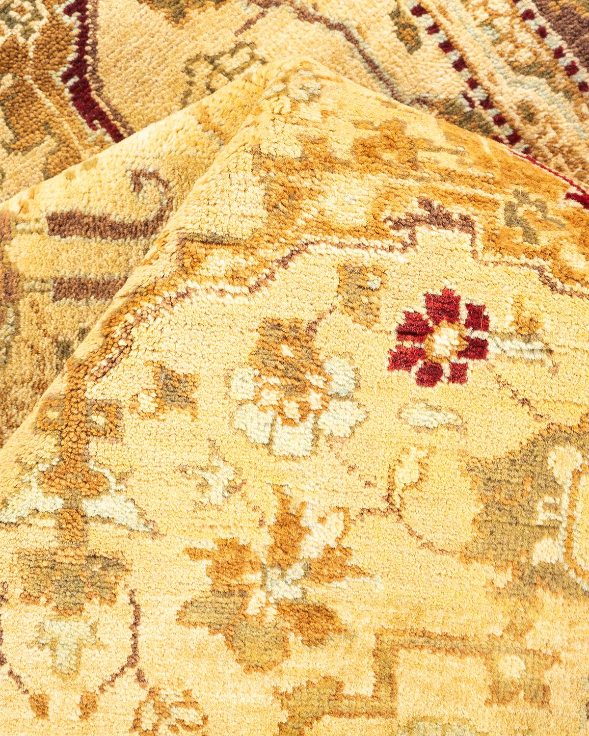 Tapis Oriental Mogul jaune noué à la main, unique en son genre en vente 1