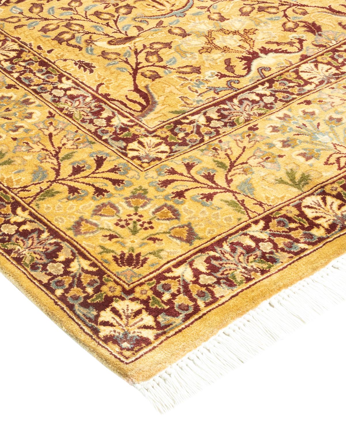 Avec leurs palettes discrètes et leurs motifs allover, les tapis de la collection Mogul apporteront une sophistication intemporelle à n'importe quelle pièce. Influencés par un éventail de motifs turcs, indiens et persans, les artisans qui tissent à