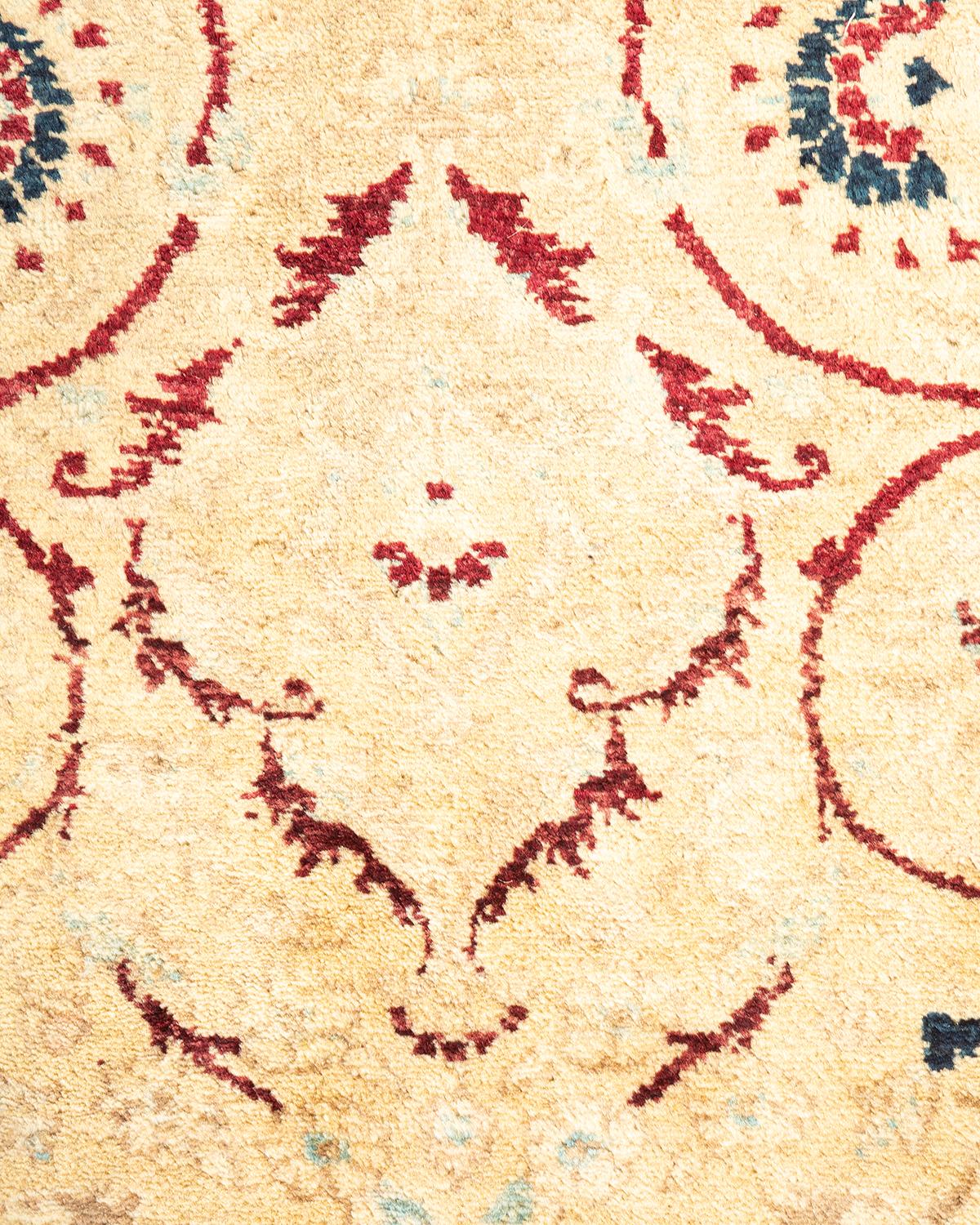 Pakistanais Tapis d'Orient Mogul jaune, noué à la main, unique en son genre en vente
