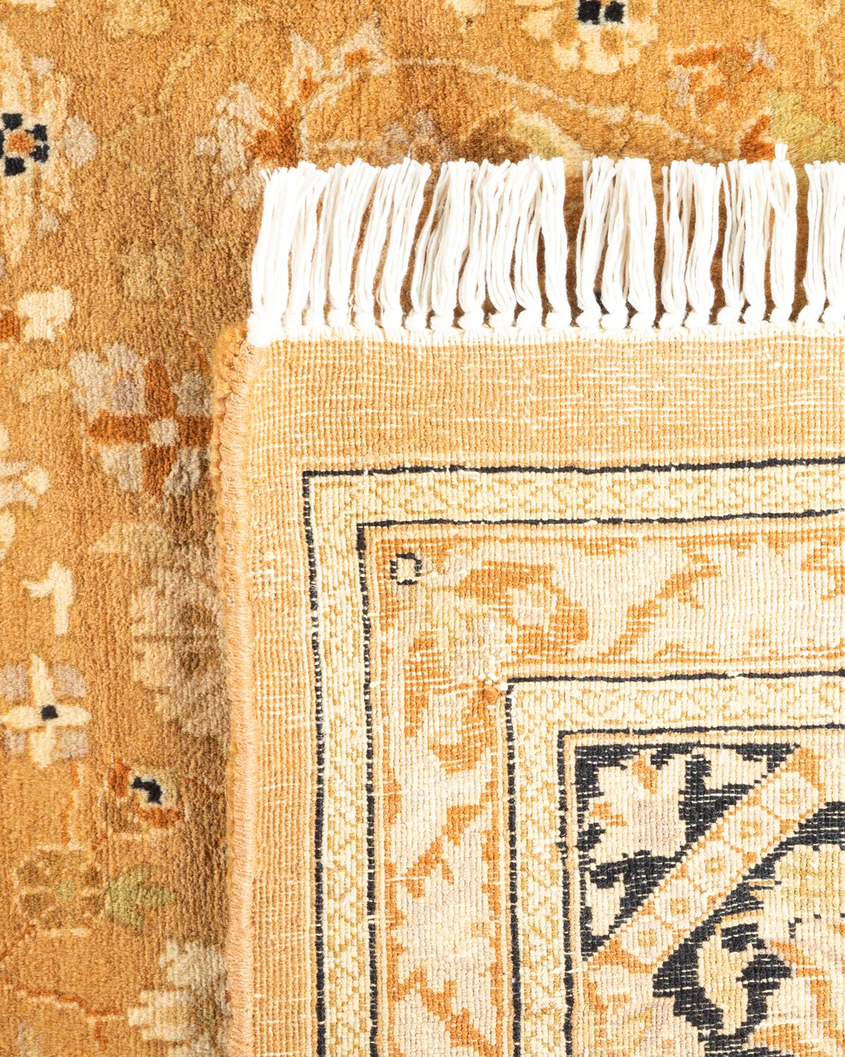 Handgeknüpfter orientalischer Mogul-Teppich in Gelb, Unikat (21. Jahrhundert und zeitgenössisch) im Angebot
