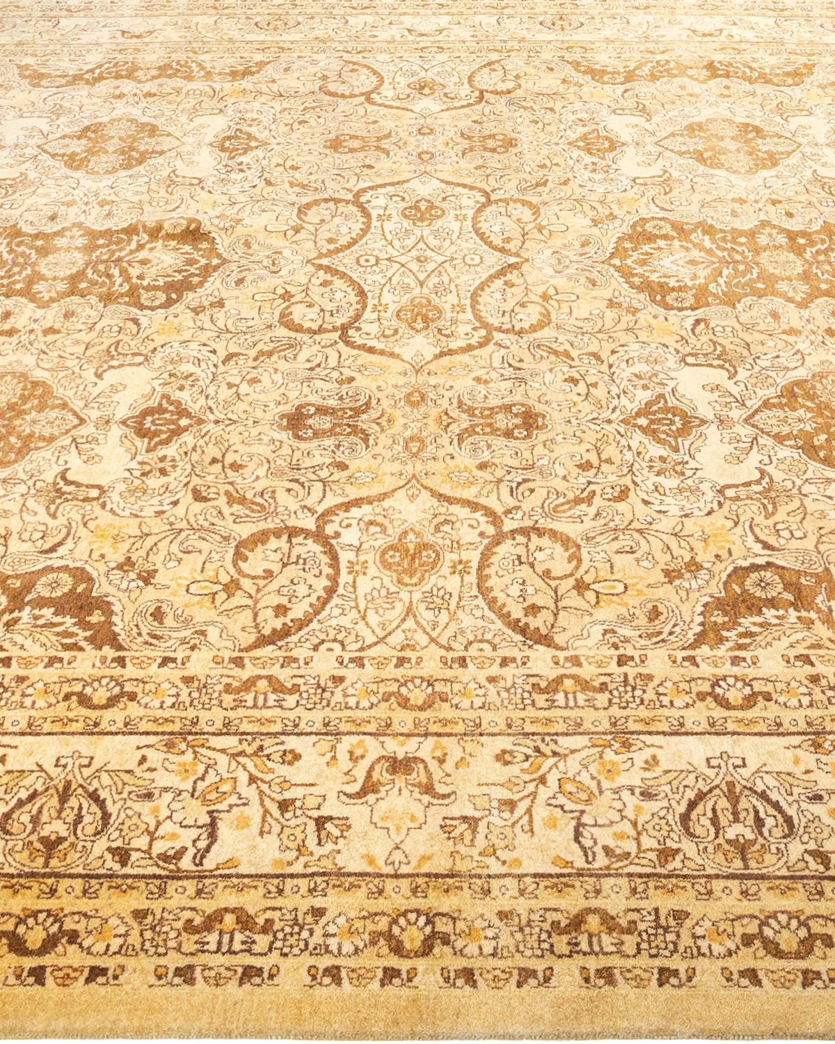 Tapis Oriental Mogul jaune noué à la main, unique en son genre Neuf - En vente à Norwalk, CT