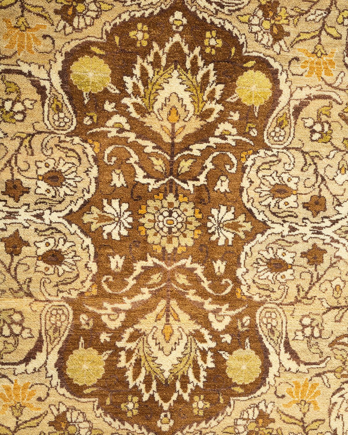 Pakistanais Tapis unique Oriental Mogul jaune noué à la main, unique en son genre en vente