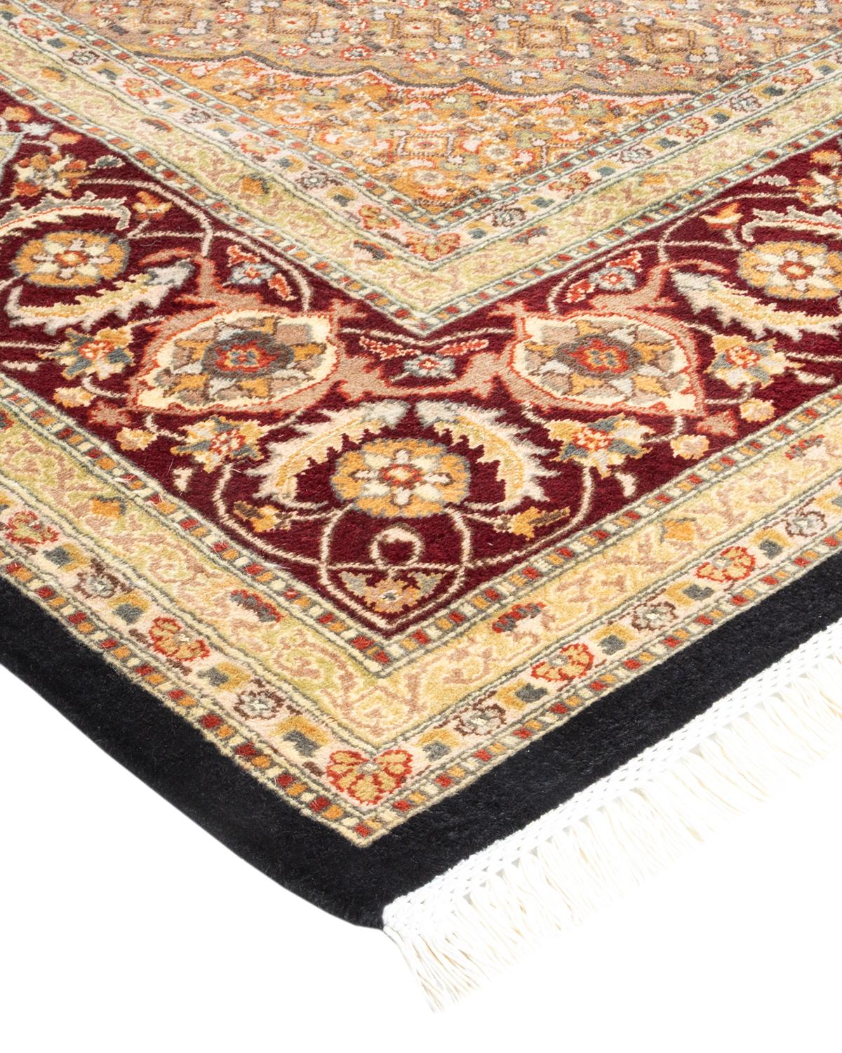 Las alfombras de la colección Mogul, con sus colores discretos y sus diseños en toda la superficie, aportarán una sofisticación atemporal a cualquier habitación. Influenciadas por un espectro de diseños turcos, indios y persas, los artesanos que