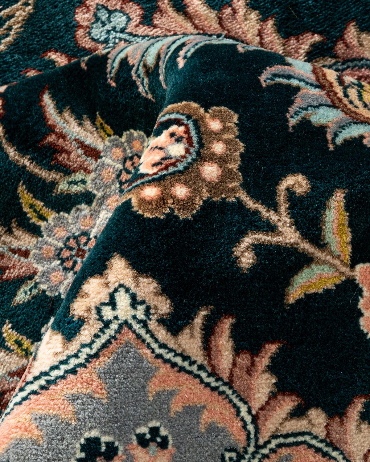 Tapis unique noué à la main et overdyed vert moghol, unique en son genre en vente 1