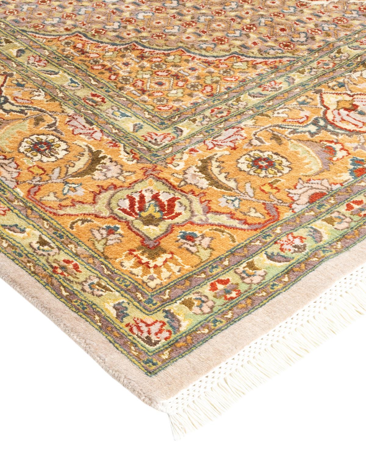 Avec leurs palettes discrètes et leurs motifs allover, les tapis de la collection Mogul apporteront une sophistication intemporelle à n'importe quelle pièce. Influencés par un éventail de motifs turcs, indiens et persans, les artisans qui tissent à