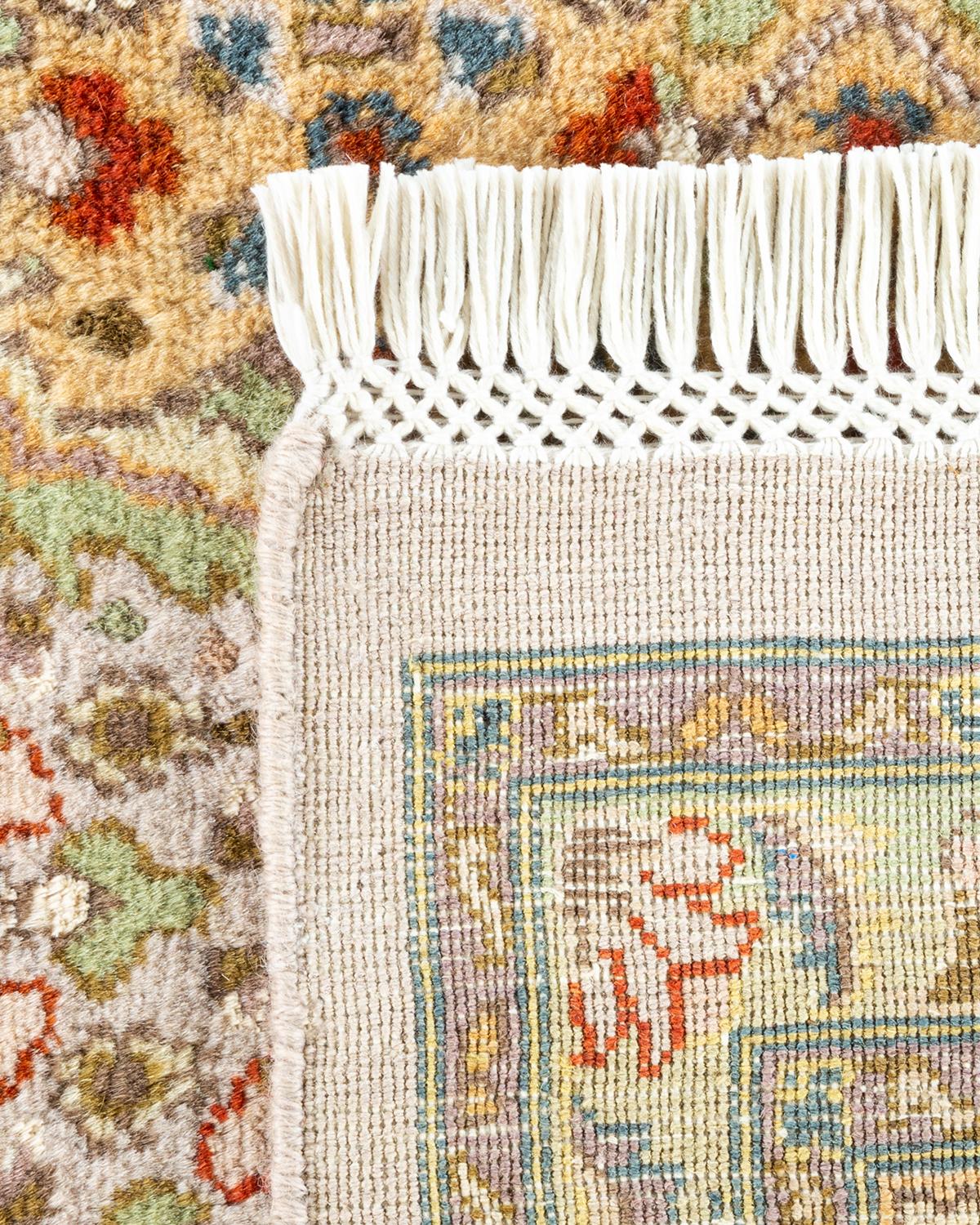 XXIe siècle et contemporain Tapis Mogul ivoire overdyed noué à la main, unique en son genre en vente