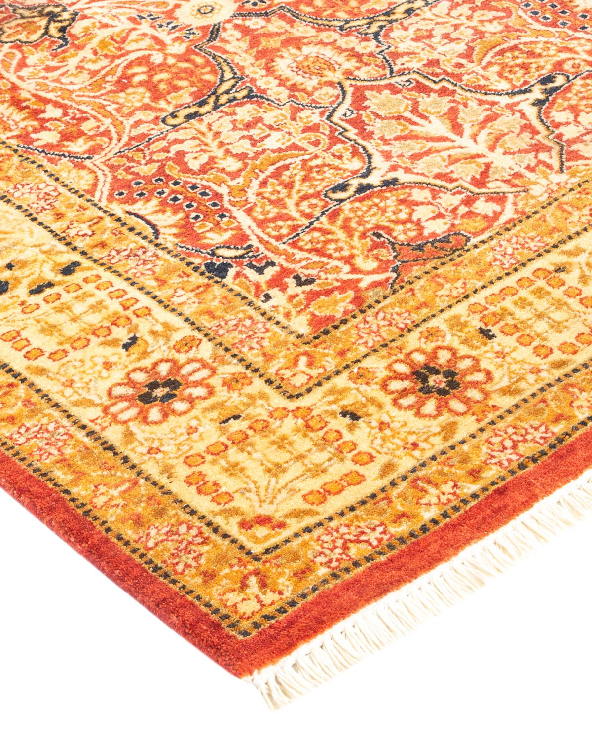 Die Teppiche der Mogul-Kollektion bringen mit ihren zurückhaltenden Farben und Allover-Mustern zeitlose Eleganz in jeden Raum. Beeinflusst von einem Spektrum türkischer, indischer und persischer Designs, lassen die Kunsthandwerker, die diese