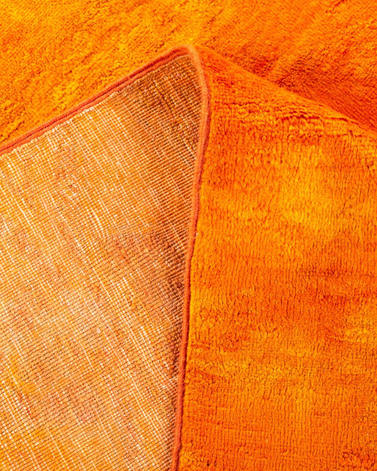Lana Tappeto per l'area arancione Vibrance, unico nel suo genere, annodato a mano e sovratinto in vendita