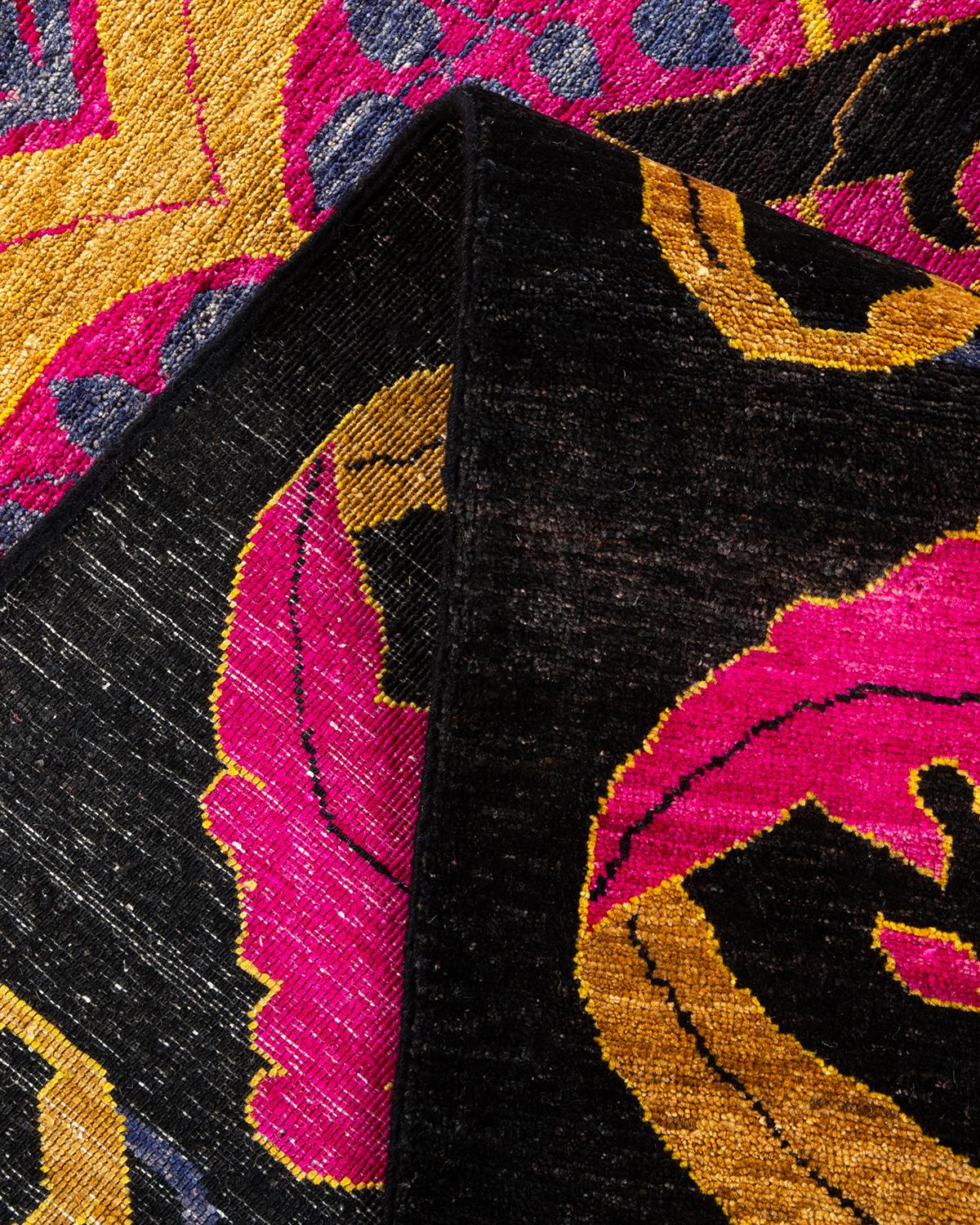 Lana Tappeto a strisce a mano unico nel suo genere, di colore nero, realizzato in stile Arts & Crafts in vendita
