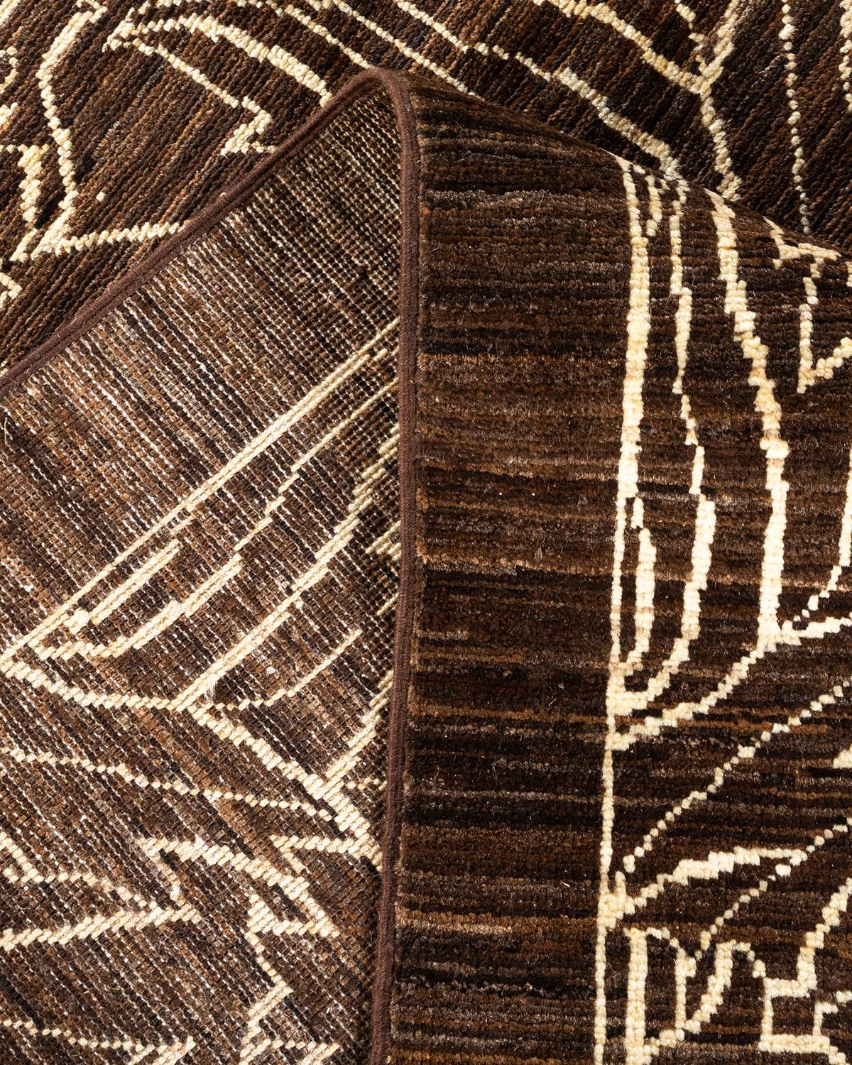 Laine Tapis marron éclectique rayé noué à la main, unique en son genre en vente