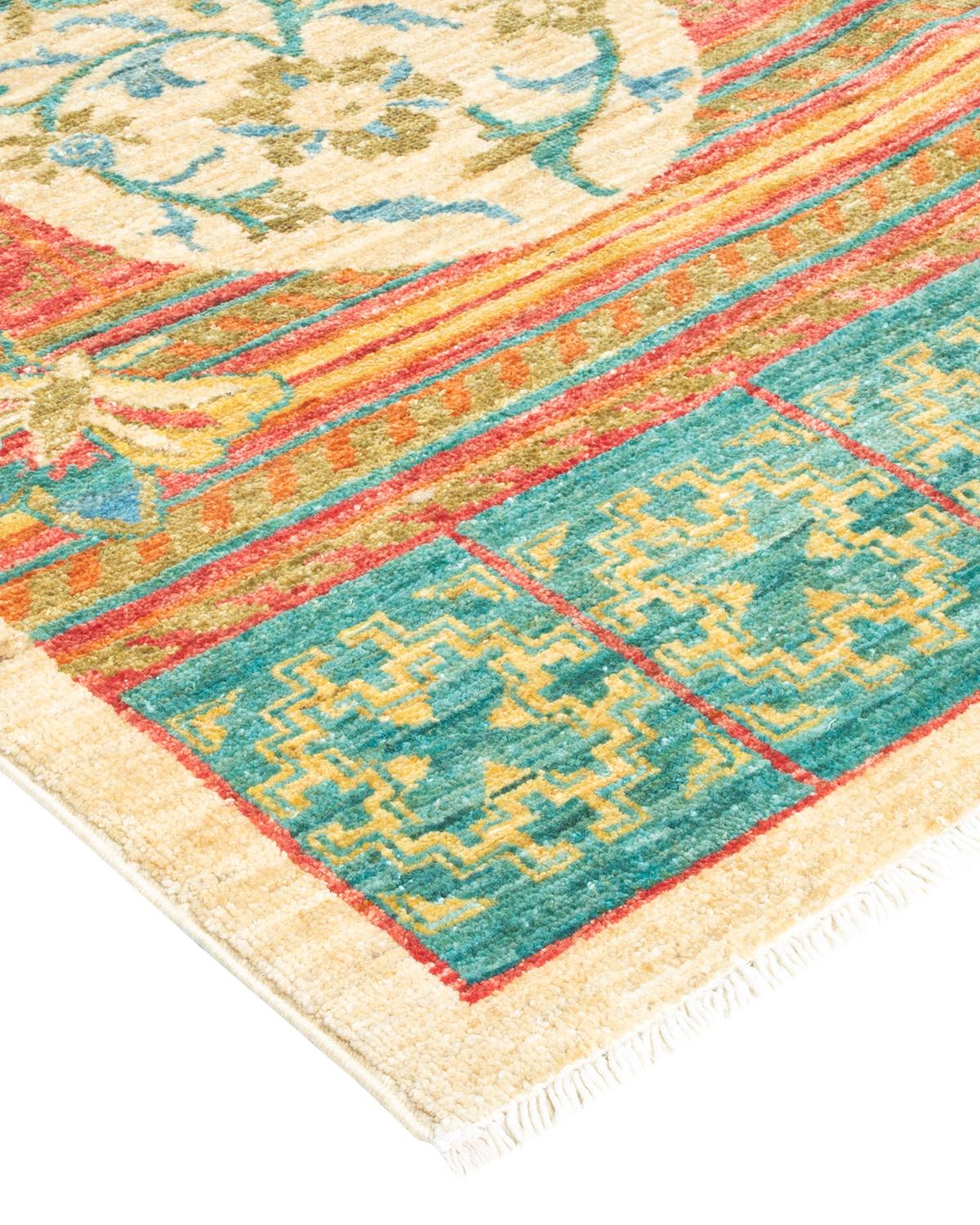 Avec un amalgame de tailles et d'influences esthétiques allant de l'art déco à Rorschach et au modernisme, les tapis de la collection Eclectic défient toute définition, demandant plutôt à devenir des points focaux intrigants d'une pièce. Ils sont à