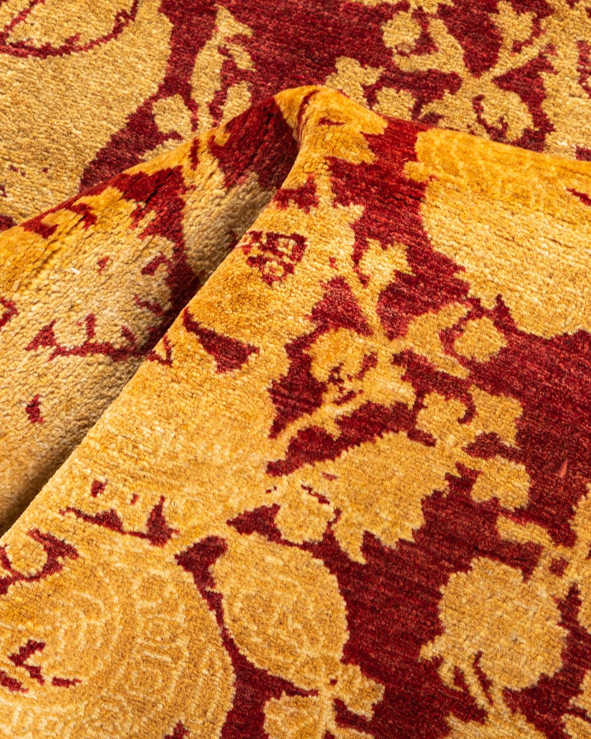 Tapis Mogul rouge traditionnel abstrait noué à la main, unique en son genre en vente 1