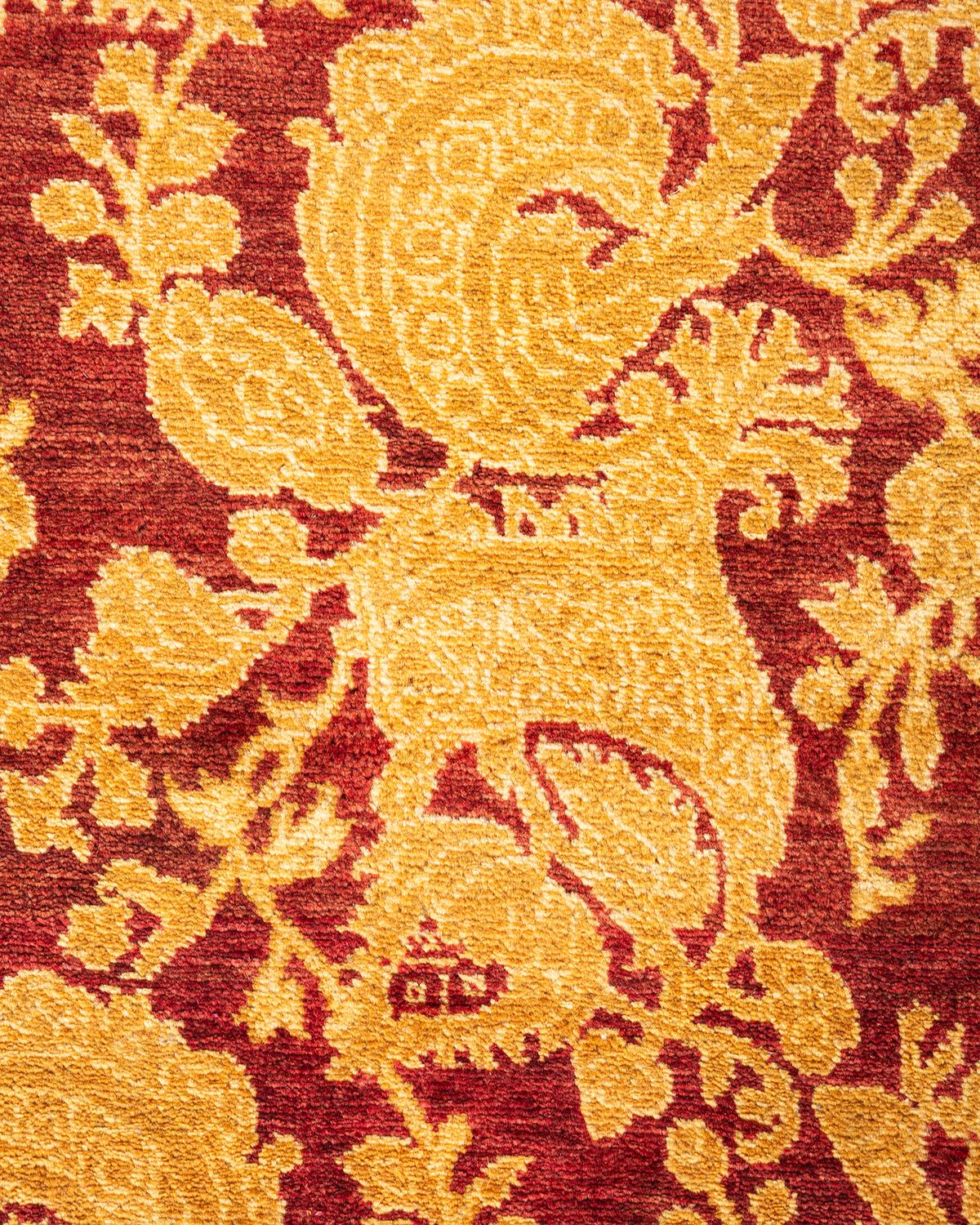 Alfombra Mogul Roja Abstracta Tradicional Anudada a Mano Única en su Género Pakistaní en venta