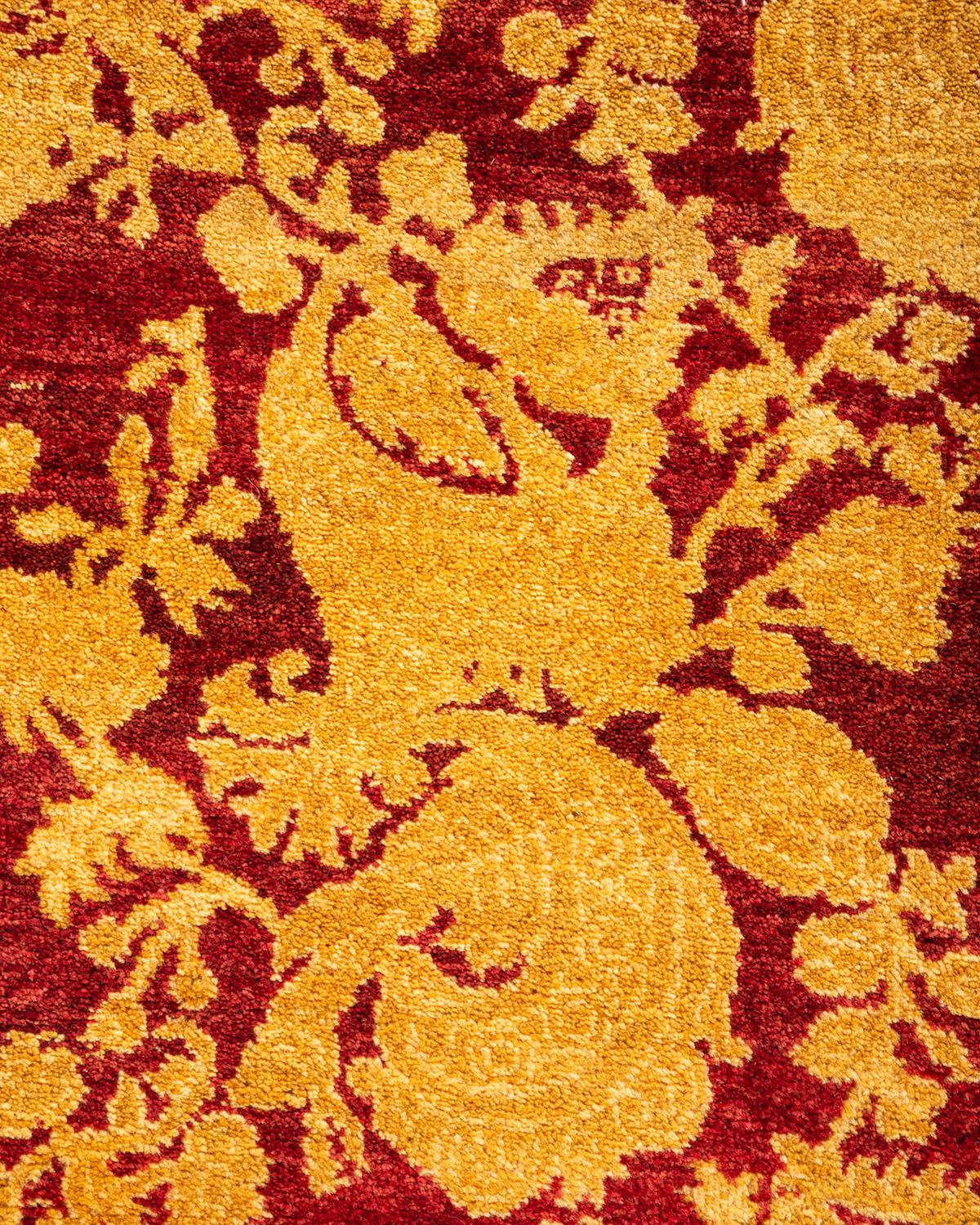 Pakistanais Tapis unique en son genre, noué à la main, traditionnellement abstrait et rouge moghol en vente
