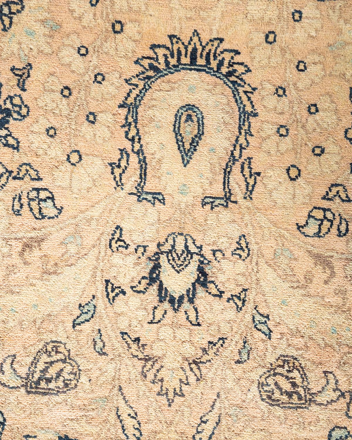 Alfombra Mogul Beige Floral Tradicional Anudada a Mano, Única en su Género Pakistaní en venta