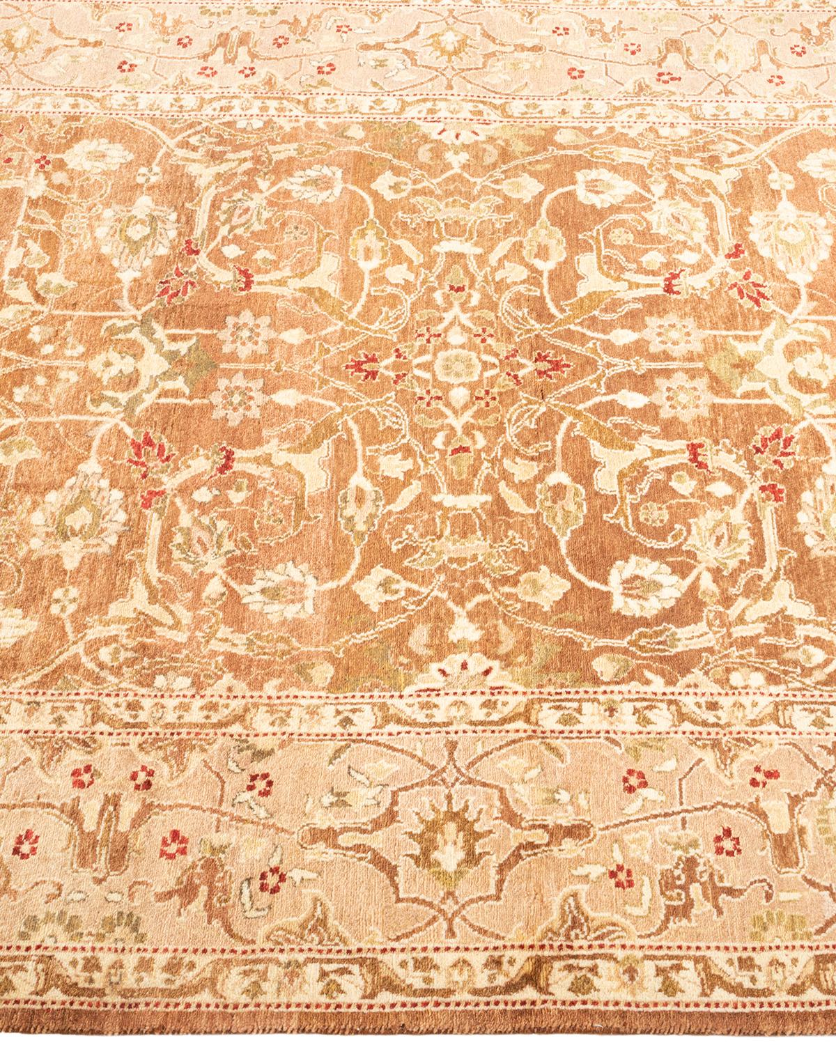 Tapis traditionnel brun moghol à fleurs noué à la main, unique en son genre Neuf - En vente à Norwalk, CT