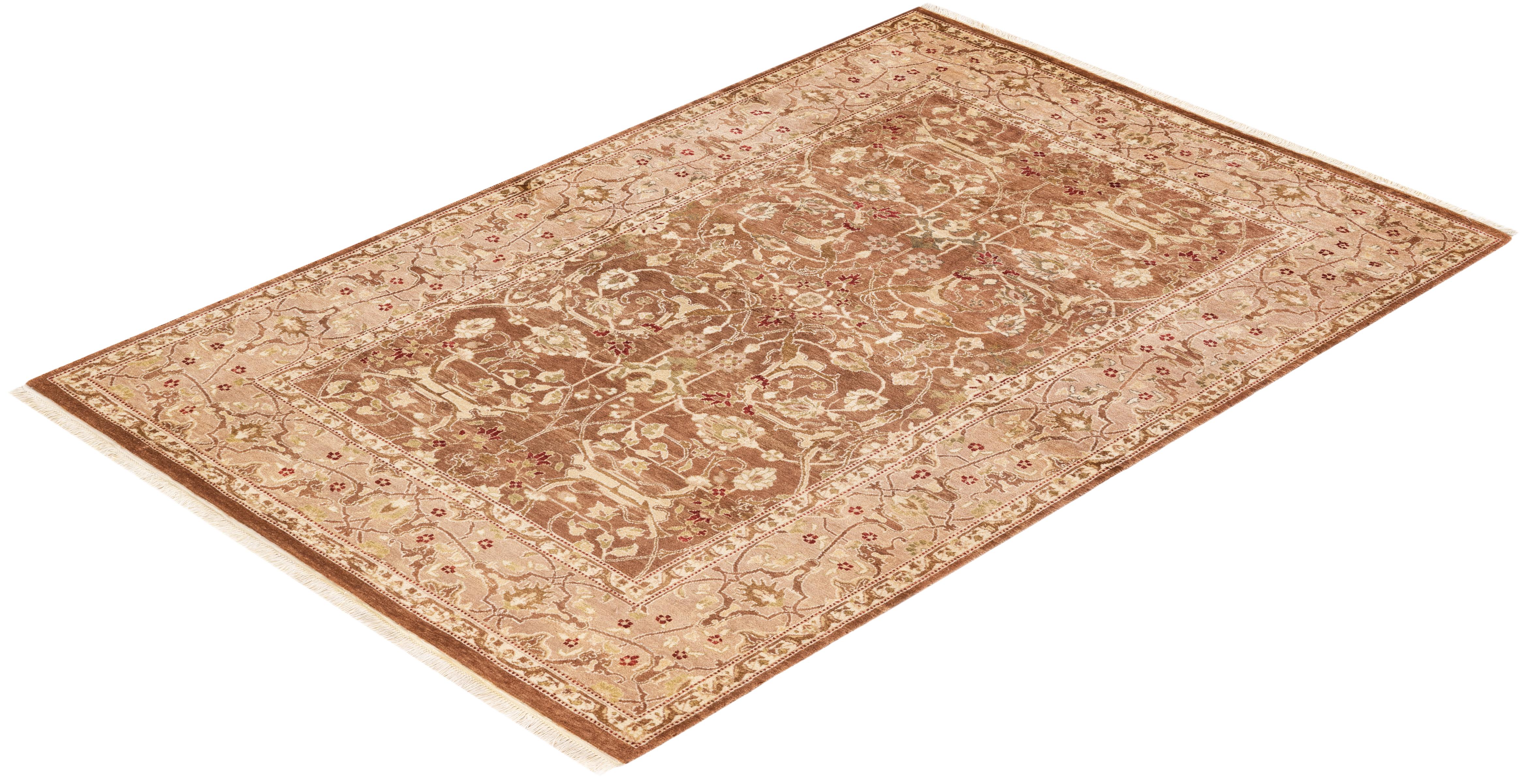 Tapis traditionnel brun moghol à fleurs noué à la main, unique en son genre en vente 2