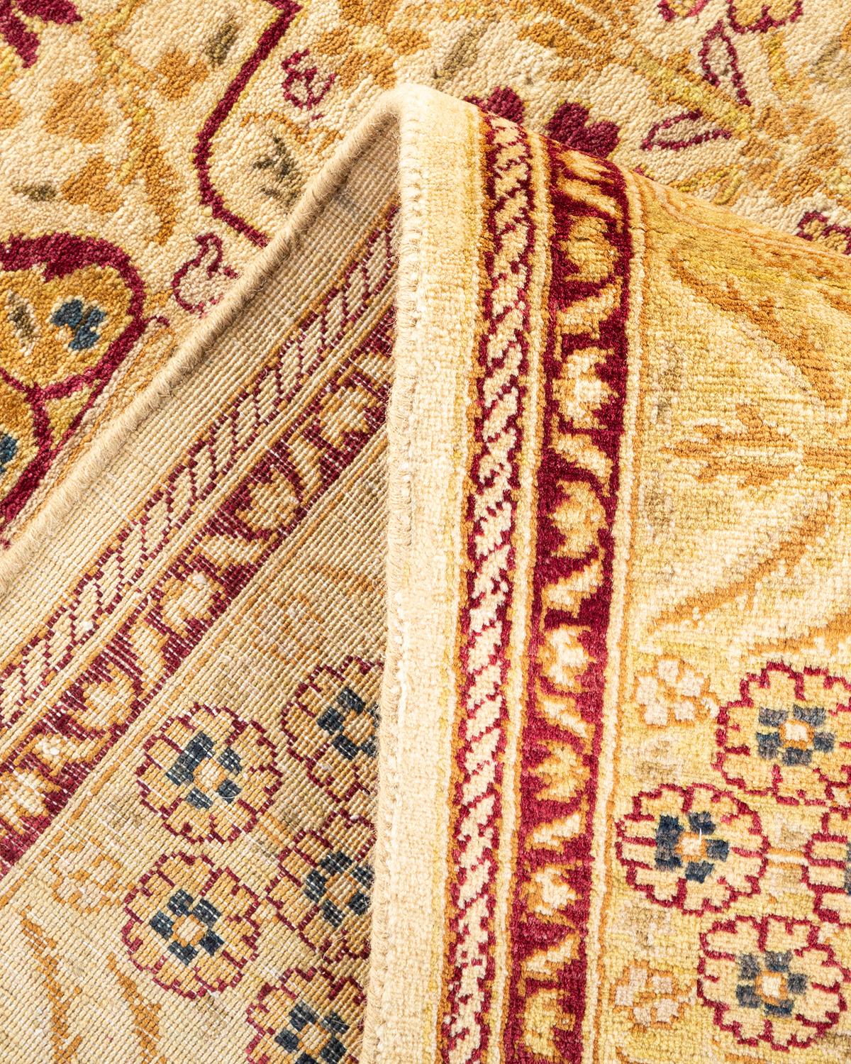 Handgeknüpfter, traditioneller, geblümter Mogul-Teppich in Elfenbein, Unikat (Wolle) im Angebot