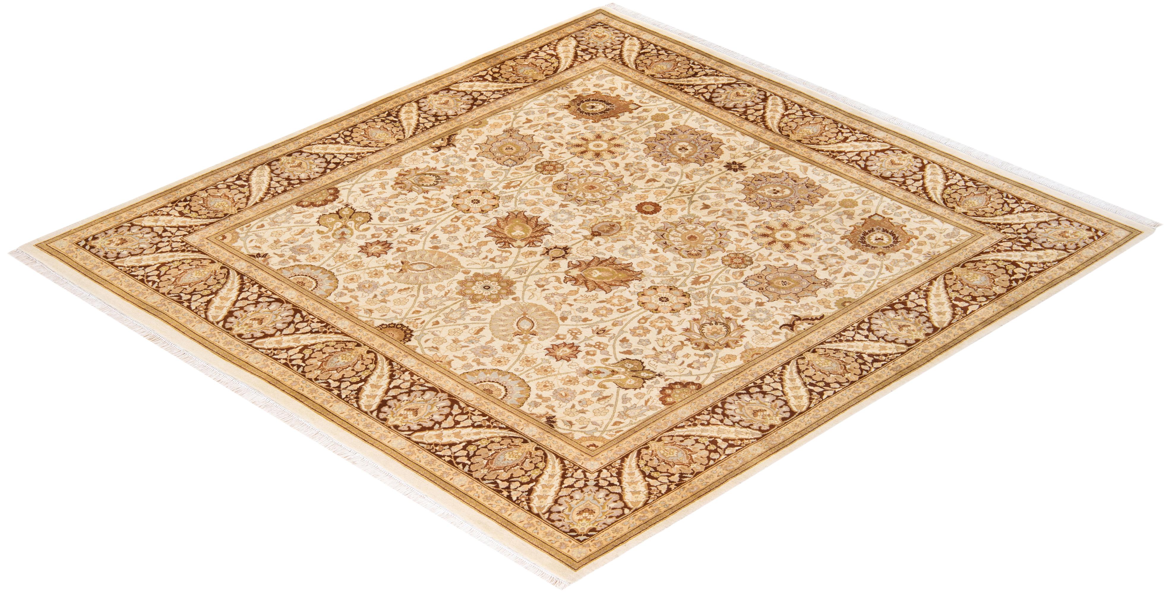 One-of-a-kind Hand Knotted Traditional Floral Mogul Ivory Area Rug For Sale 2