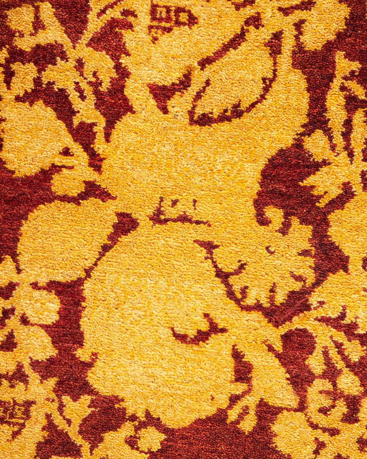 Pakistanais Tapis Mogul rouge traditionnel noué à la main à motifs floraux, unique en son genre