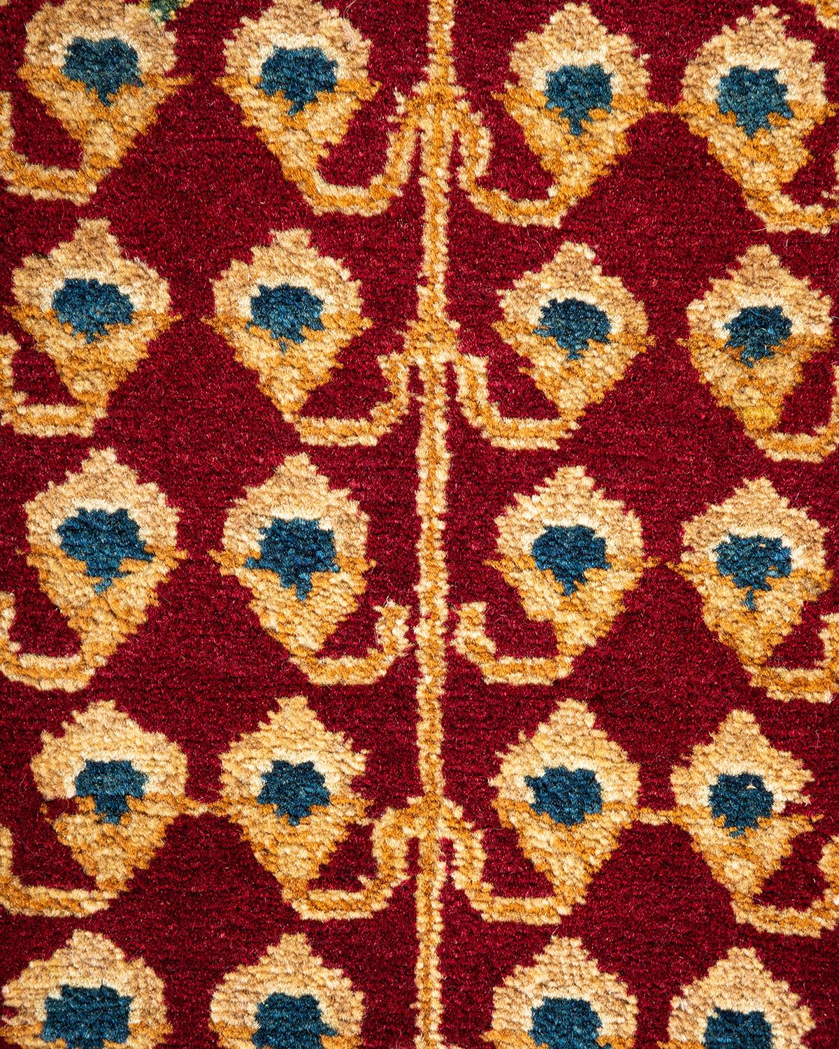 Alfombra Mogul Tradicional Floral Roja Anudada a Mano Única en su Género Pakistaní en venta