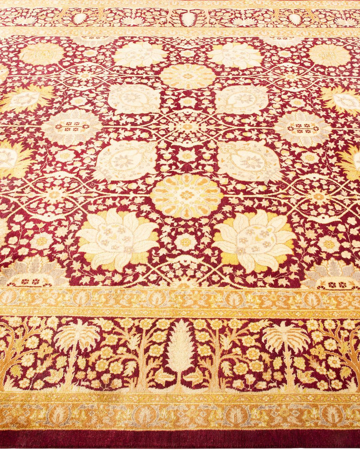 Alfombra única anudada a mano con motivos florales tradicionales Mogul roja en Nuevo estado para la venta en Norwalk, CT
