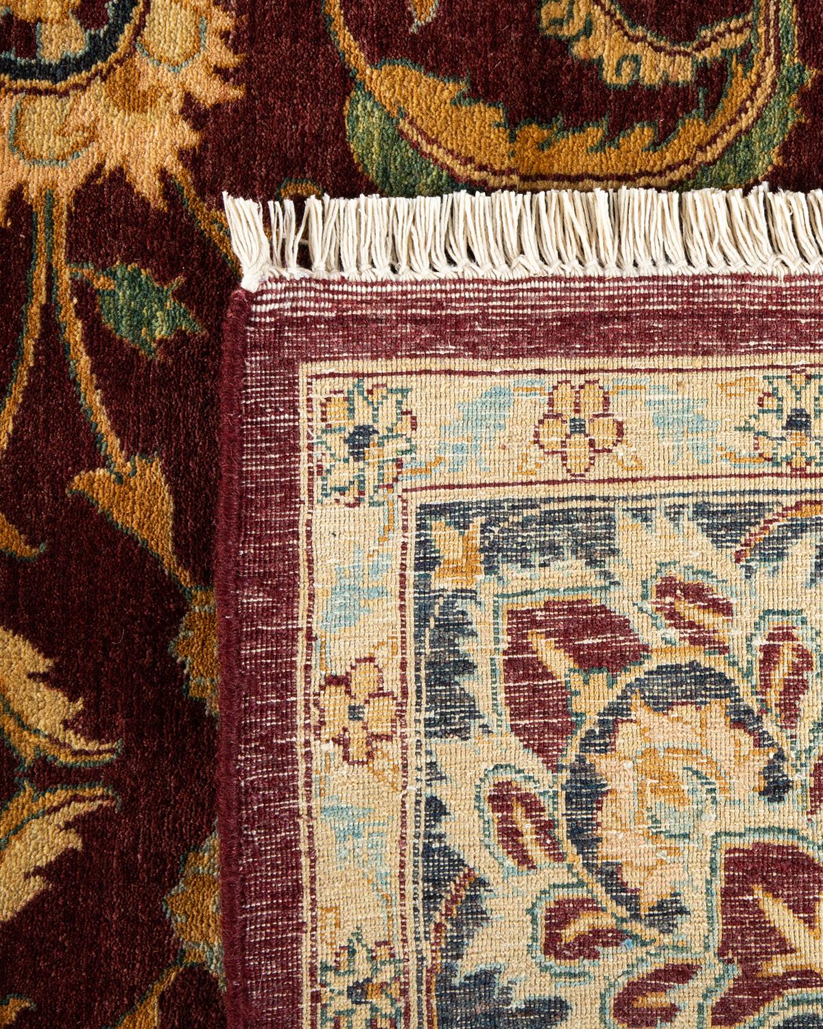 XXIe siècle et contemporain Tapis Mogul rouge traditionnel noué à la main à motifs floraux, unique en son genre
