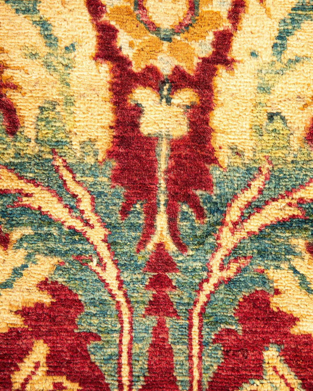 Pakistanais Tapis Mogul rouge traditionnel noué à la main à motifs floraux, unique en son genre
