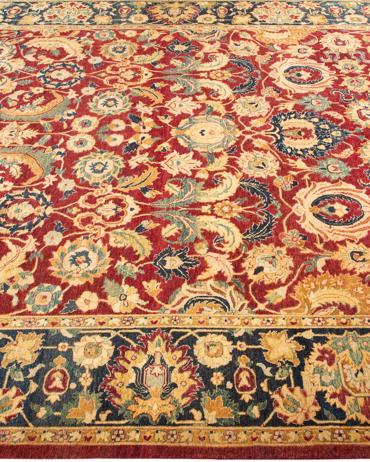 Tapis Mogul rouge traditionnel noué �à la main à motifs floraux, unique en son genre Neuf à Norwalk, CT