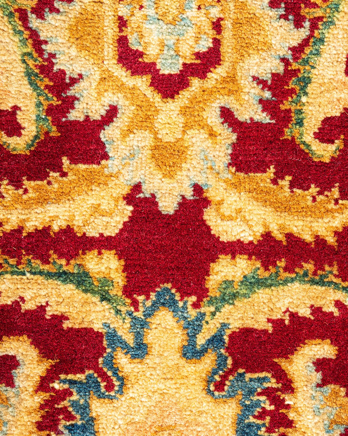 Handgeknüpfter, traditioneller, geblümter Mogul-Teppich in Rot, Unikat (Pakistanisch) im Angebot