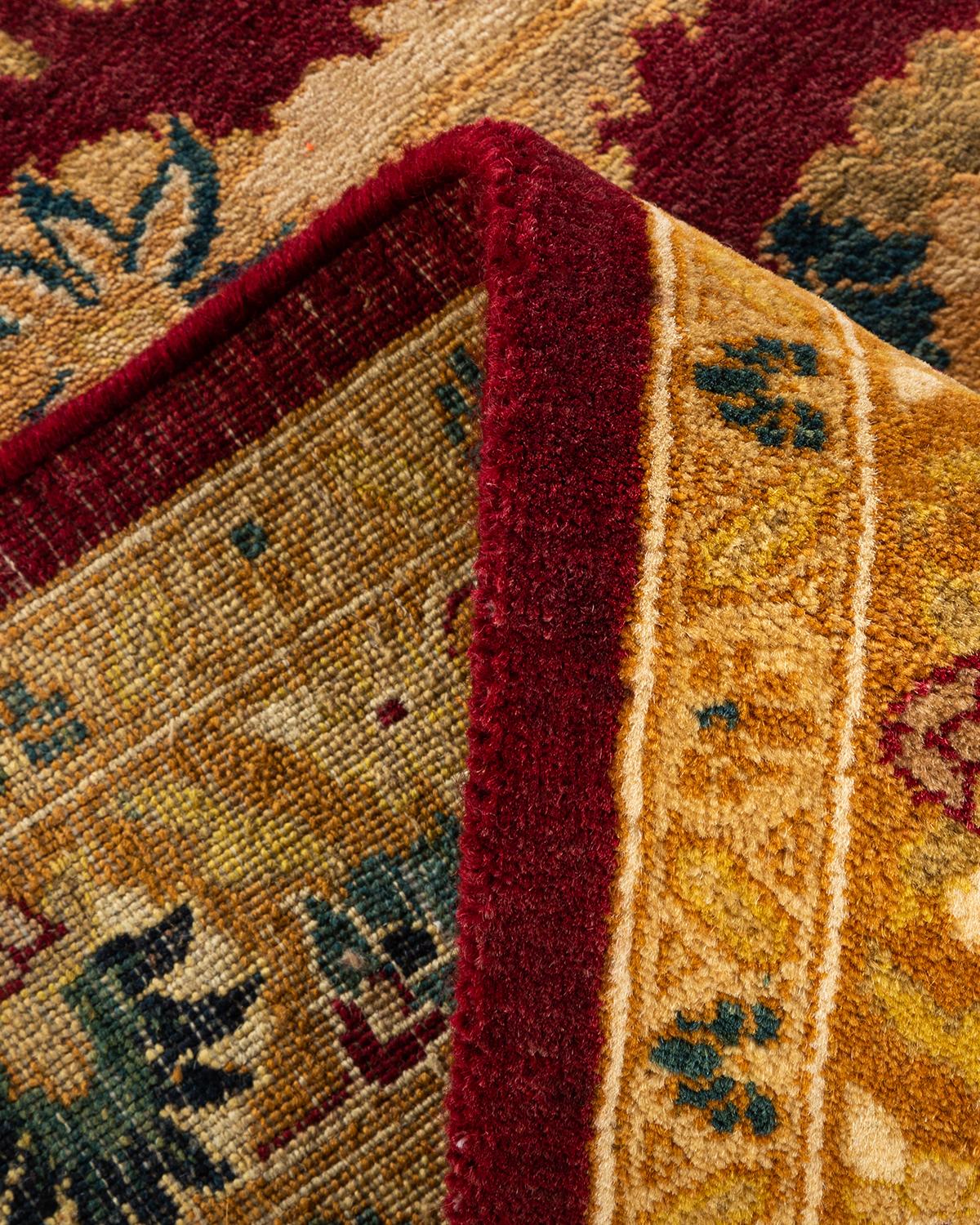 Handgeknüpfter, traditioneller, geblümter Mogul-Roter Teppich, Unikat (Wolle) im Angebot