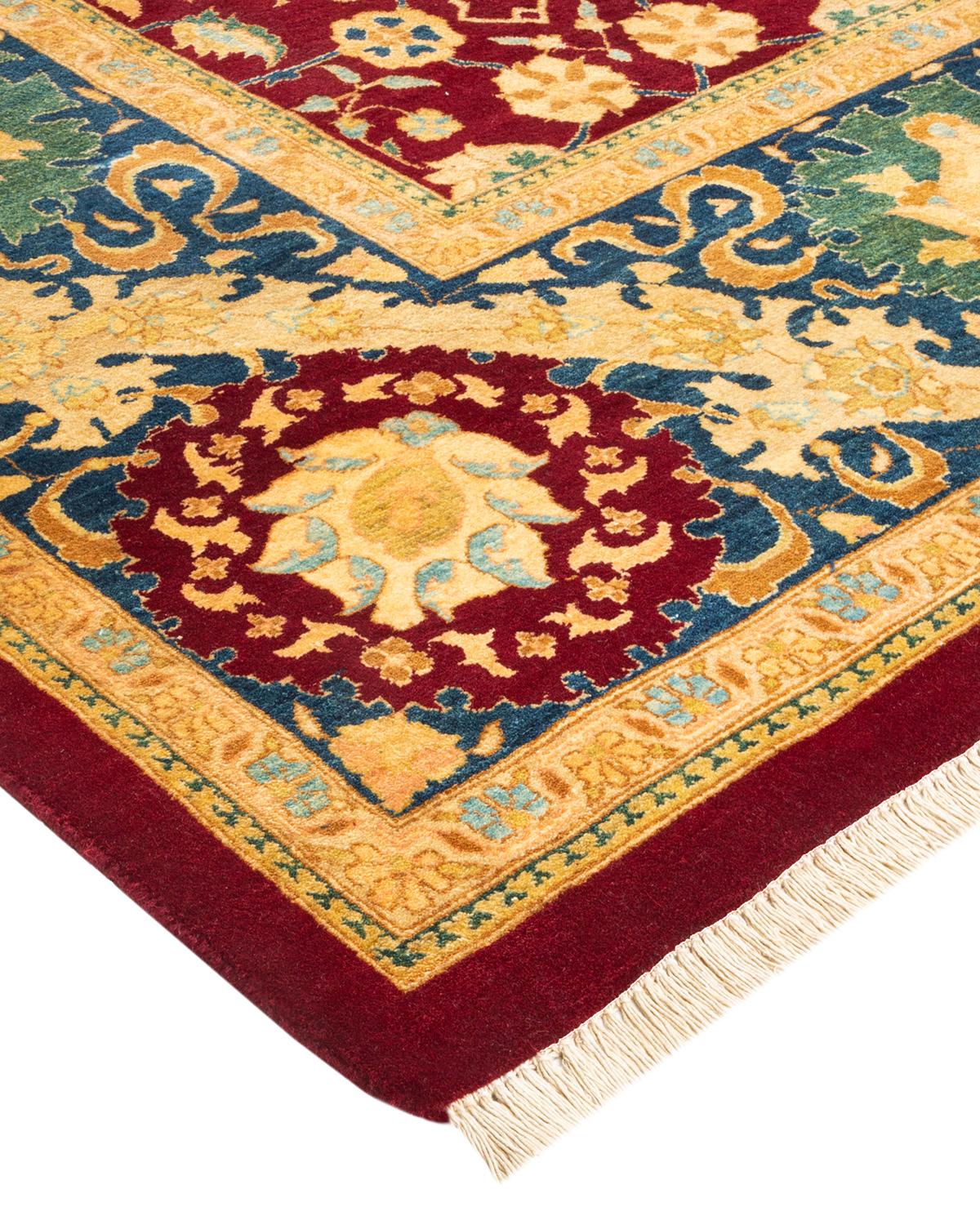 Die Teppiche der Mogul-Kollektion bringen mit ihren zurückhaltenden Farben und Allover-Mustern zeitlose Eleganz in jeden Raum. Beeinflusst von einem Spektrum türkischer, indischer und persischer Designs, lassen die Kunsthandwerker, die diese