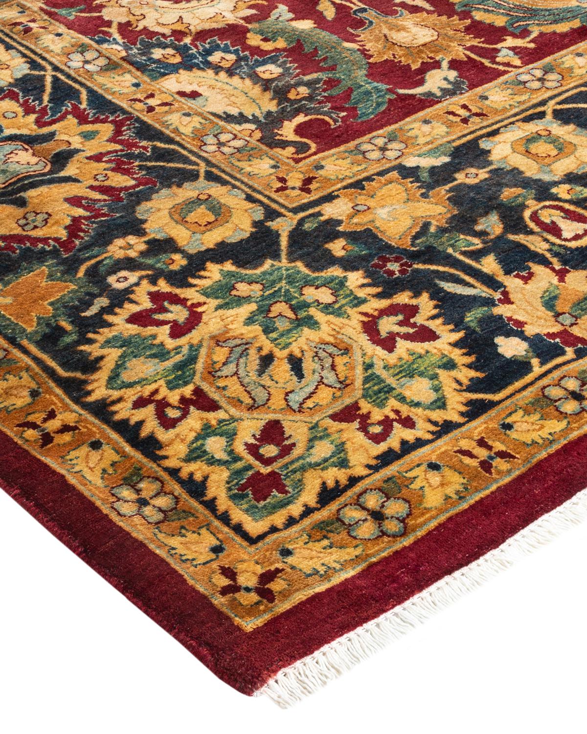 Avec leurs palettes discrètes et leurs motifs allover, les tapis de la collection Mogul apporteront une sophistication intemporelle à n'importe quelle pièce. Influencés par un éventail de motifs turcs, indiens et persans, les artisans qui tissent à