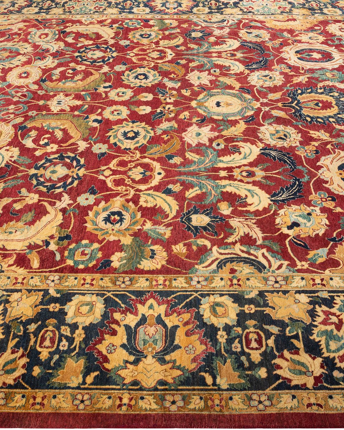 Tapis Mogul rouge traditionnel noué à la main à motifs floraux, unique en son genre Neuf à Norwalk, CT