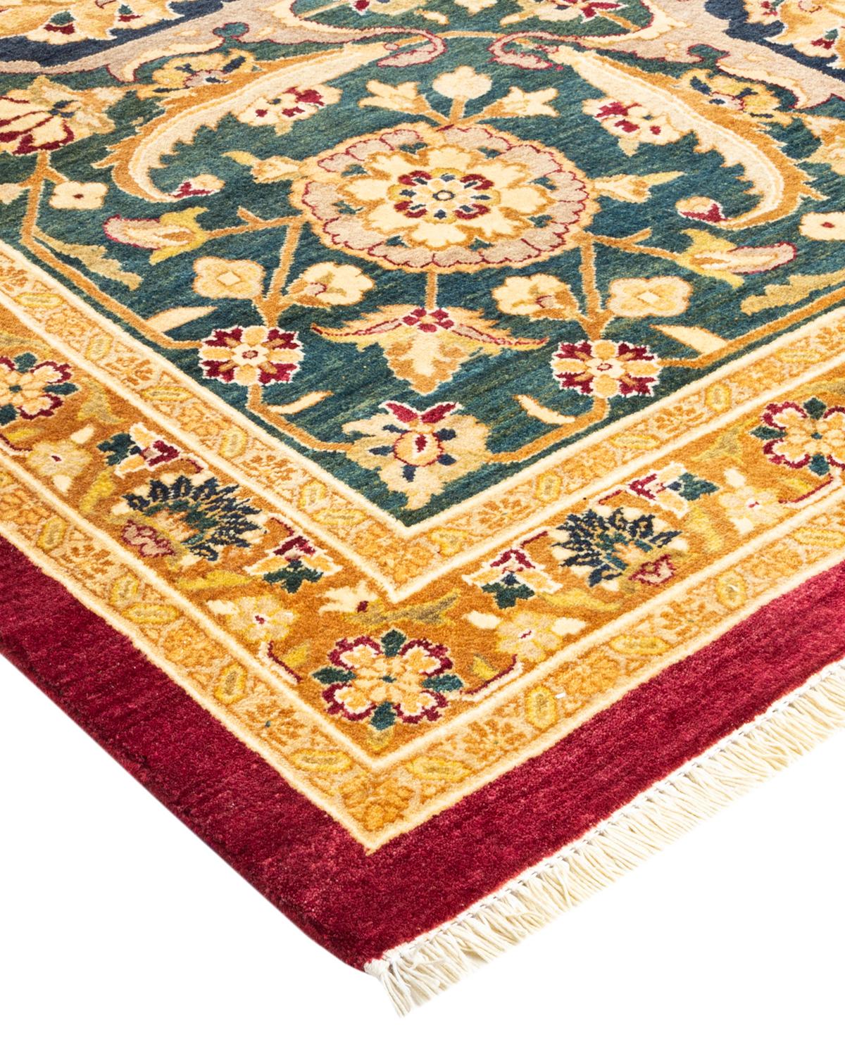 Die Teppiche der Mogul-Kollektion bringen mit ihren zurückhaltenden Farben und Allover-Mustern zeitlose Eleganz in jeden Raum. Beeinflusst von einem Spektrum türkischer, indischer und persischer Designs, lassen die Kunsthandwerker, die diese