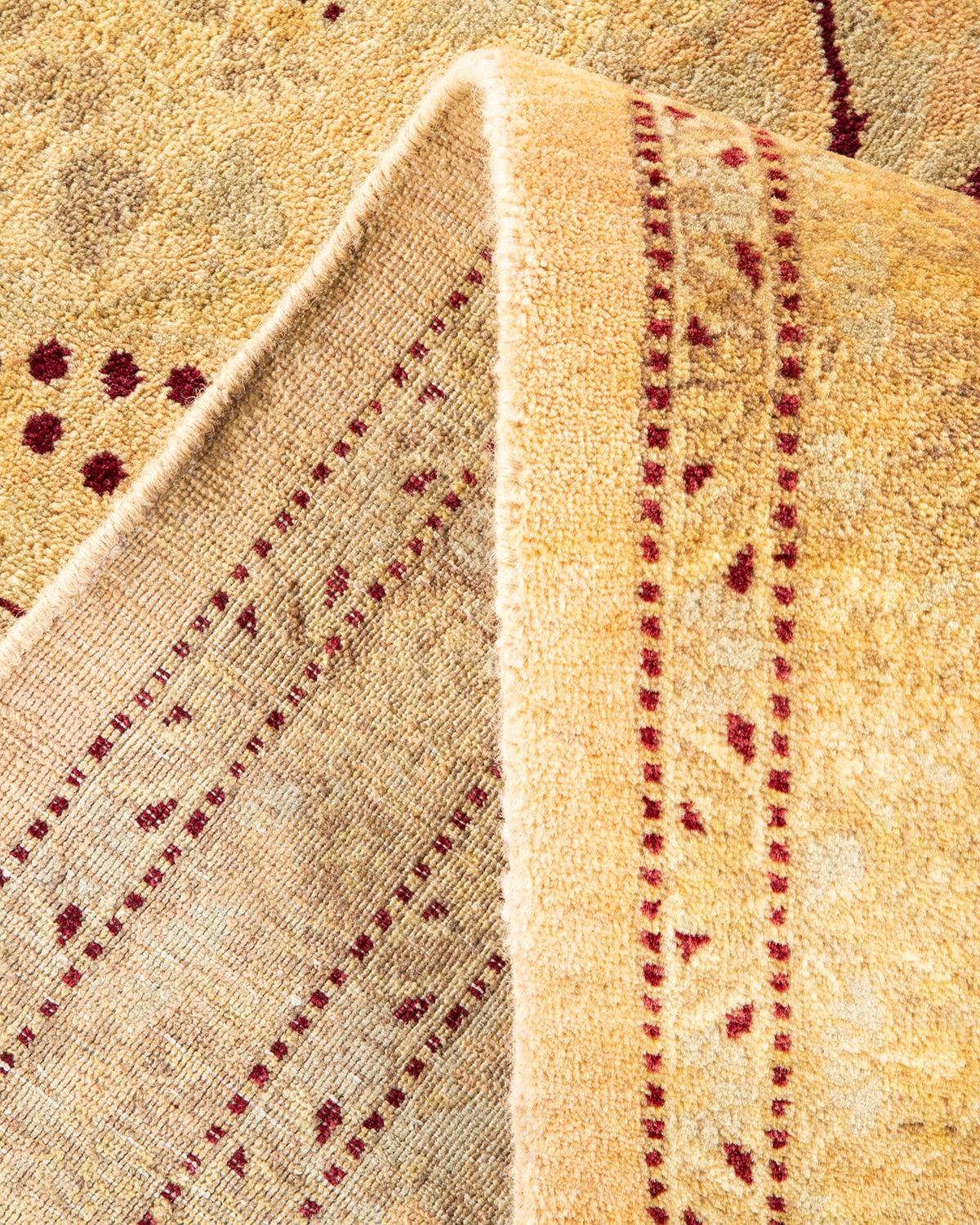 Handgeknüpfter, traditioneller Mogul-Teppich in Beige, Unikat (Wolle) im Angebot