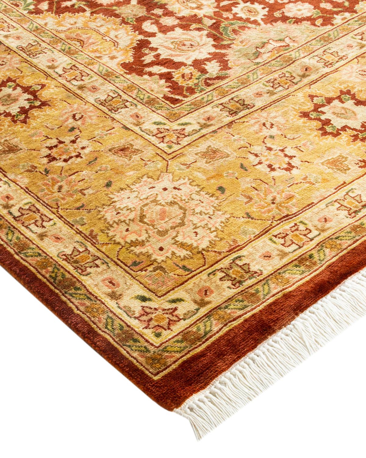 Die Teppiche der Mogul-Kollektion bringen mit ihren zurückhaltenden Farben und Allover-Mustern zeitlose Eleganz in jeden Raum. Beeinflusst von einem Spektrum türkischer, indischer und persischer Designs, lassen die Kunsthandwerker, die diese