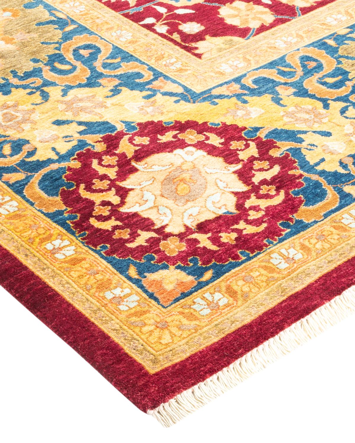 Las alfombras de la colección Mogul, con sus colores discretos y sus diseños en toda la superficie, aportarán una sofisticación atemporal a cualquier habitación. Influenciadas por un espectro de diseños turcos, indios y persas, los artesanos que