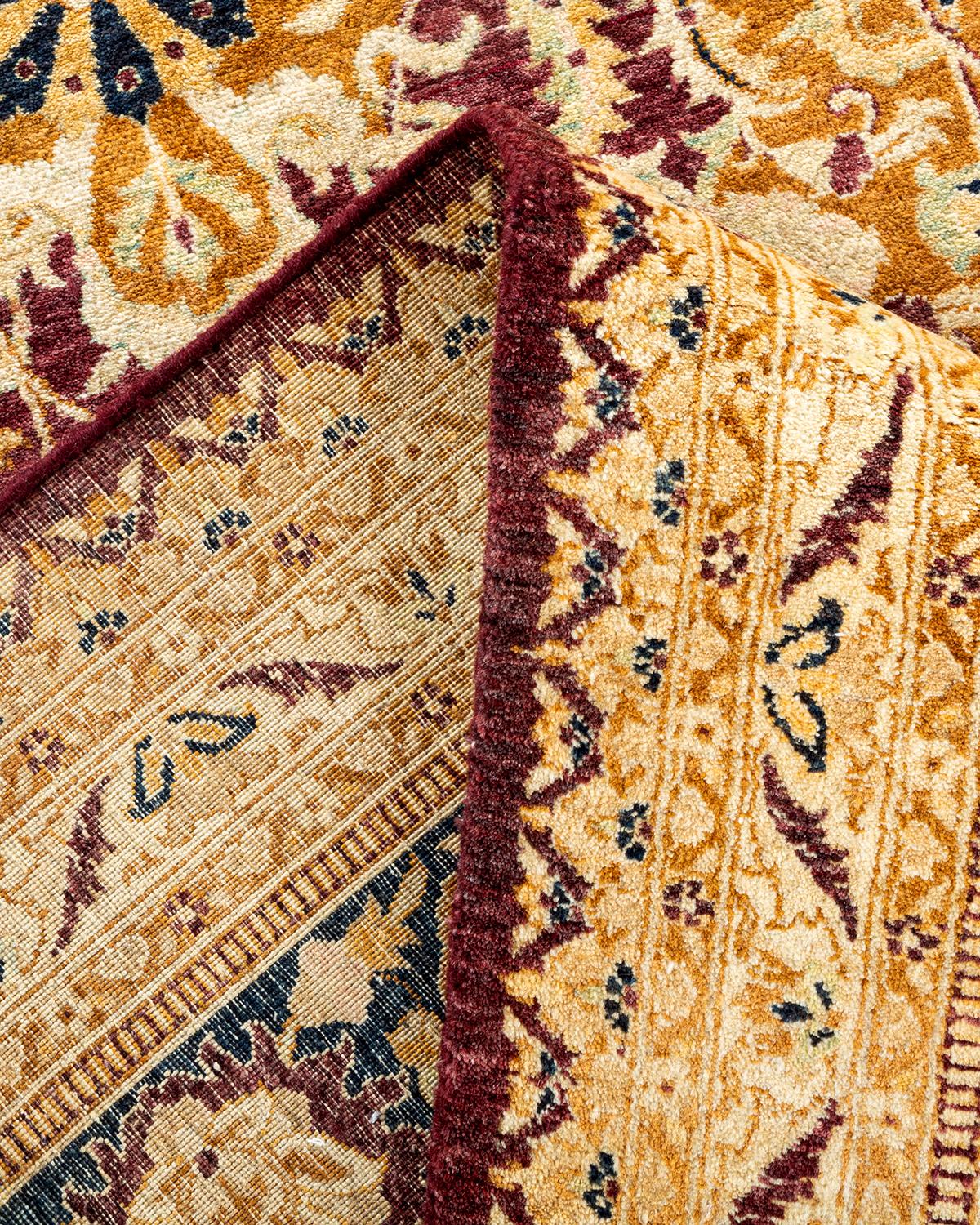 Tapis traditionnel rouge moghol noué à la main, unique en son genre Neuf - En vente à Norwalk, CT