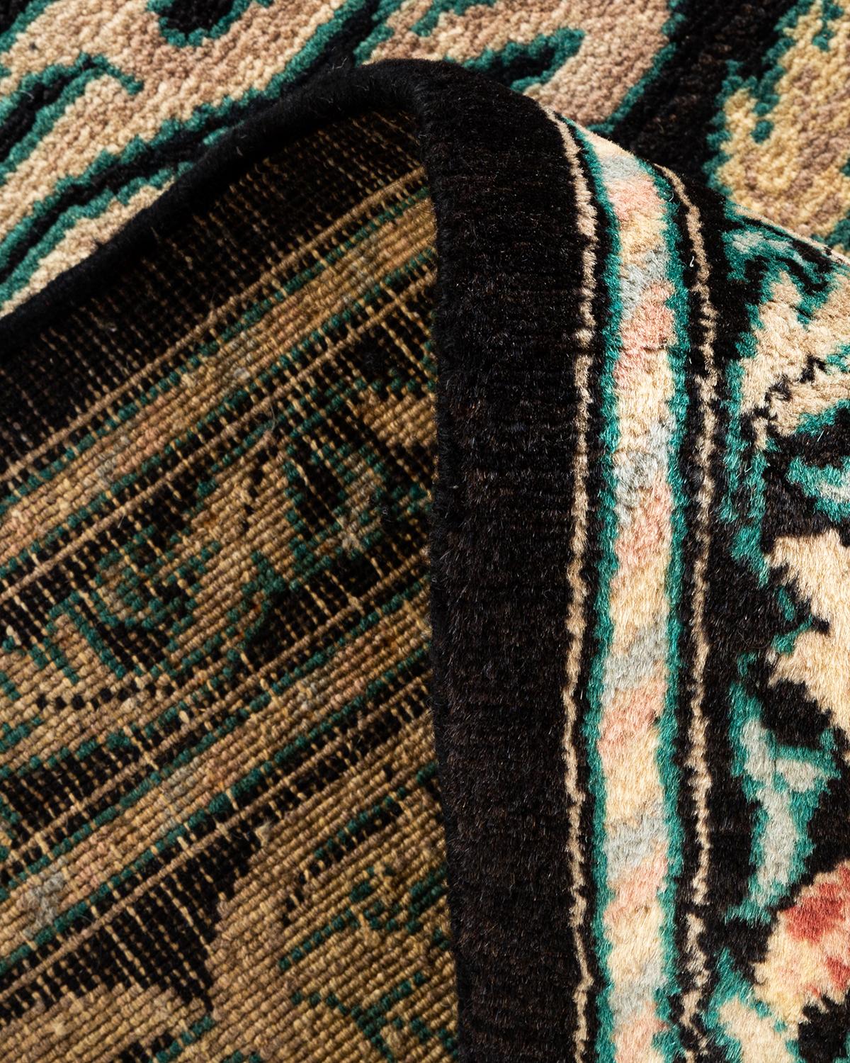 Tapis unique Oriental Mogul noir traditionnel noué à la main, unique en son genre Neuf - En vente à Norwalk, CT
