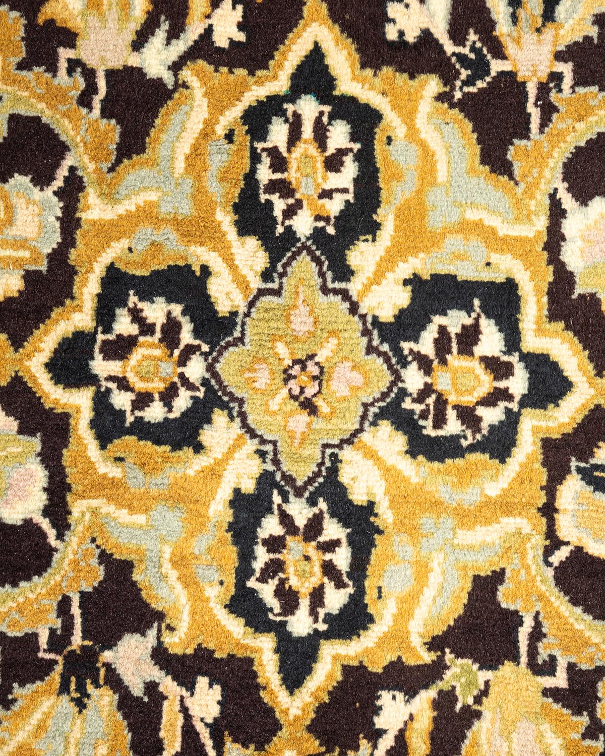 Handgeknüpfter, traditioneller, orientalischer Mogul-Teppich in Braun, Unikat (Pakistanisch) im Angebot