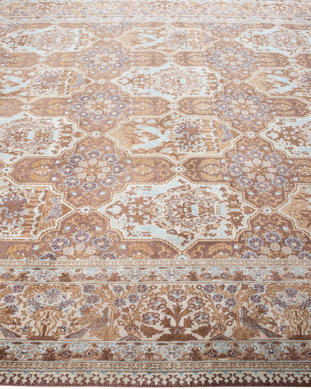 Einzigartiger handgeknüpfter traditioneller orientalischer Mogul-Teppich in Braun (Pakistanisch) im Angebot