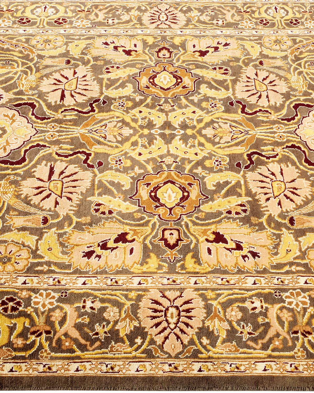 Einzigartiger handgeknpfter traditioneller Orientalischer Mogul-Teppich in Braun im Zustand „Neu“ im Angebot in Norwalk, CT