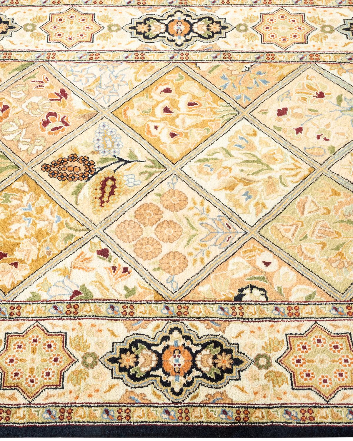 Einzigartiger handgeknpfter traditioneller Orientalischer Mogul-Teppich in Braun im Zustand „Neu“ im Angebot in Norwalk, CT