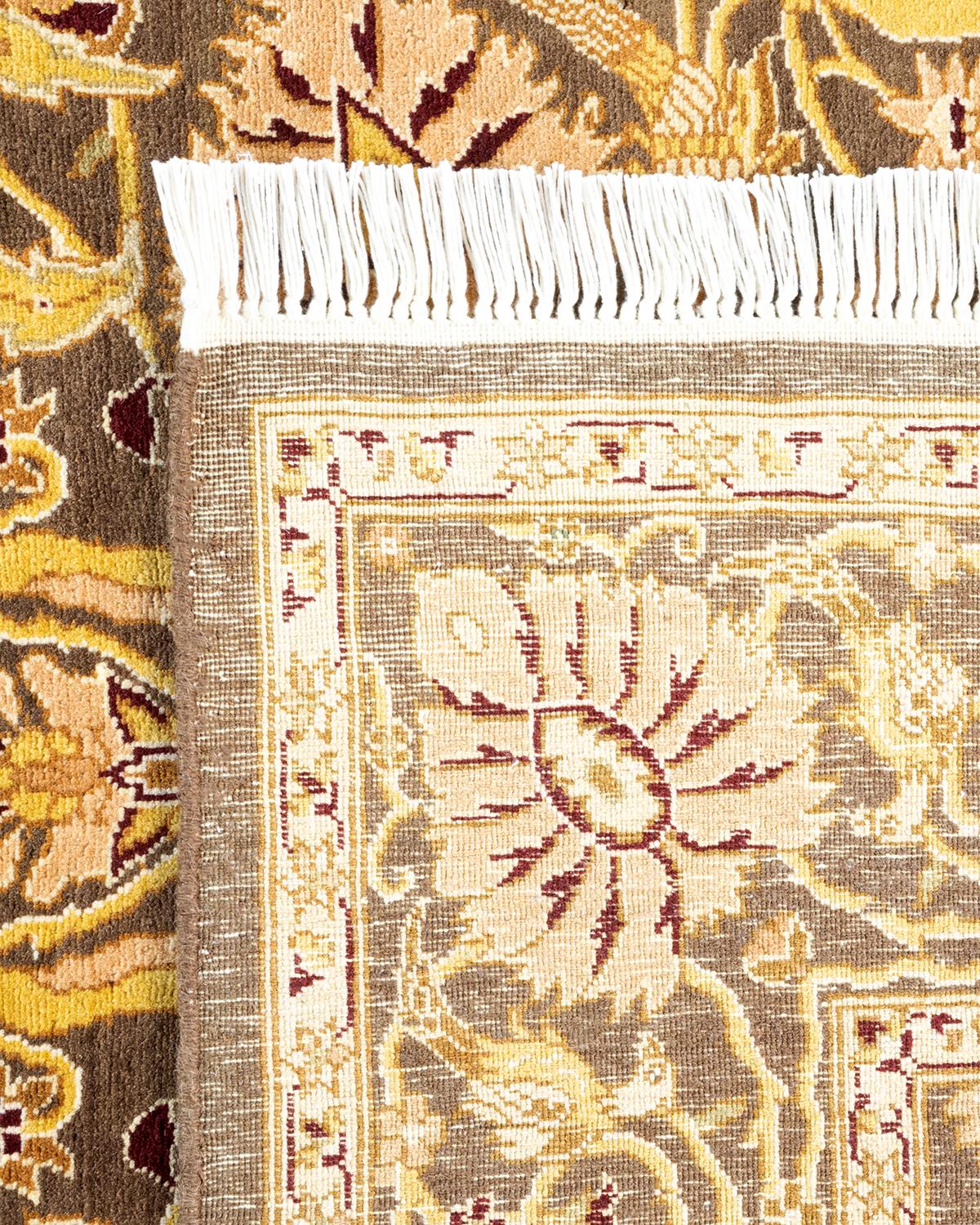 Einzigartiger handgeknpfter traditioneller Orientalischer Mogul-Teppich in Braun (21. Jahrhundert und zeitgenössisch) im Angebot